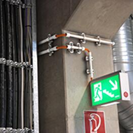 Calhas para condução de cabos e tubos